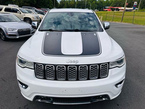 Used 2018 Jeep Grand Cherokee Overland AWD/4WD image 8