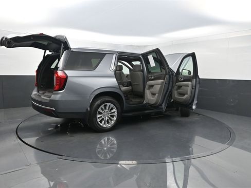Used 2021 GMC Yukon SLT w/ SLT Premium Package image 39