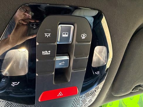 Used 2024 Kia EV9 GT-Line image 31