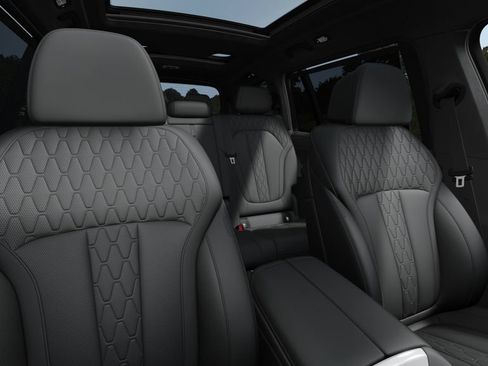 New 2027 BMW X7 xDrive40i w/ Executive Package AWD/4WD image 11