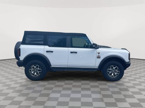 Used 2022 Ford Bronco Badlands AWD/4WD image 5