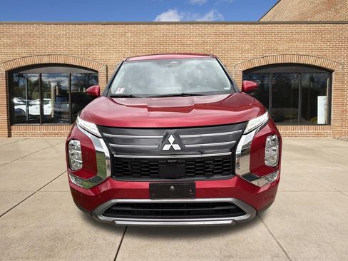 Used 2025 Mitsubishi Outlander SE AWD/4WD image 9
