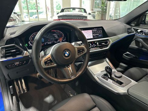 Used 2021 BMW 430i Coupe w/ M Sport Package RWD image 3