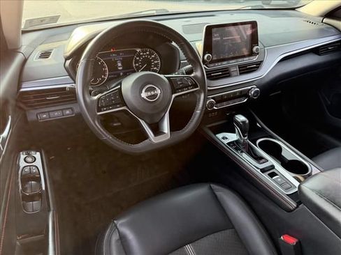 Used 2023 Nissan Altima 2.5 SR AWD/4WD image 7