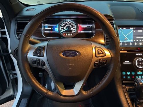 Used 2017 Ford Taurus Limited image 30