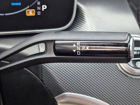 Certified 2025 Mercedes-Benz C 300 Sedan image 12