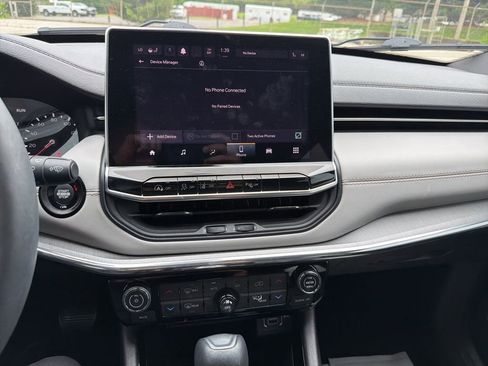 Used 2024 Jeep Compass Limited AWD/4WD image 13