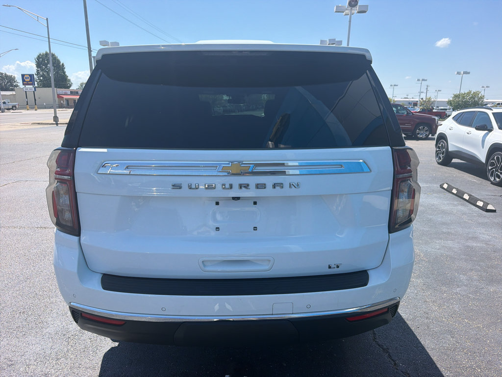 Used 2024 Chevrolet Suburban LT AWD/4WD image 5