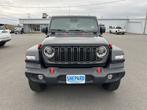 Used 2025 Jeep Wrangler Sport S image 2