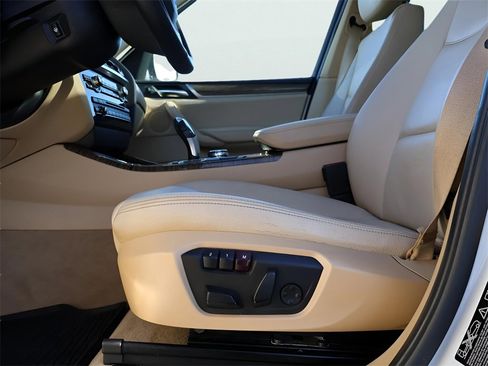 Used 2015 BMW X3 xDrive28i image 40