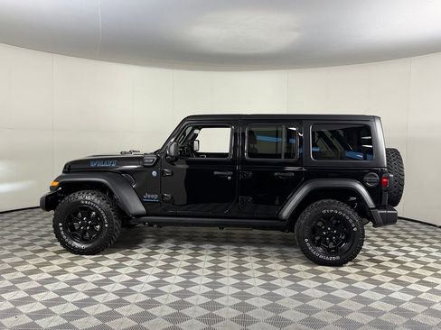 Certified 2023 Jeep Wrangler Unlimited AWD/4WD image 8