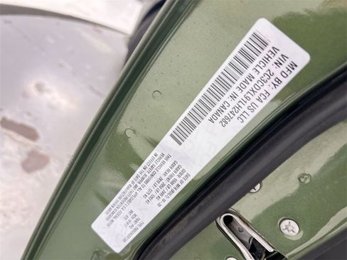 Used 2020 Dodge Charger SRT Hellcat image 27