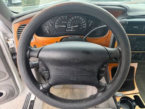 Used 1998 Ford Explorer Sport RWD image 13