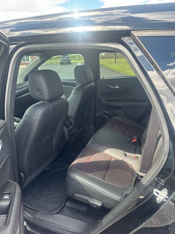 Used 2019 Chevrolet Blazer RS w/ Sun and Wheels Package FWD image 9