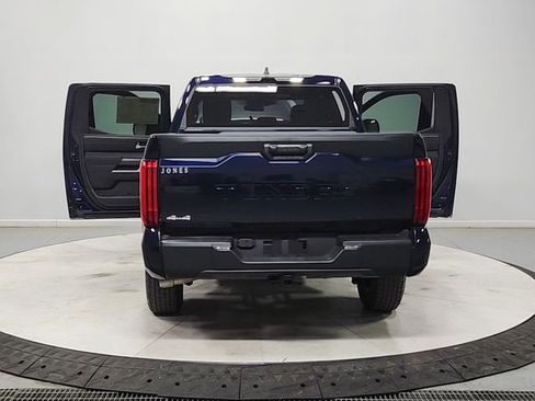 Used 2025 Toyota Tundra SR5 AWD/4WD image 14