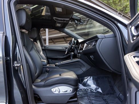 Certified 2023 Porsche Macan GTS image 60