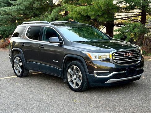 Used 2017 GMC Acadia SLT w/ LPO, Floor Liner Package AWD/4WD image 11