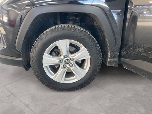 Used 2019 Toyota RAV4 XLE image 14