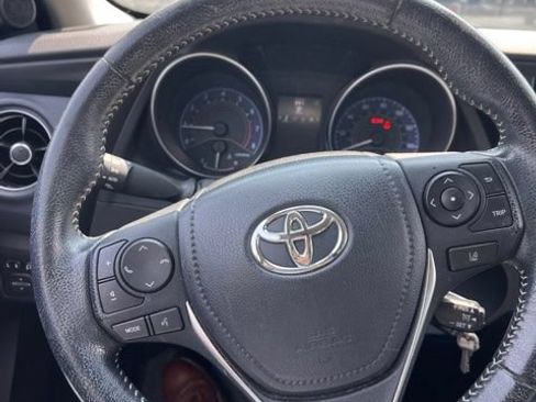 Used 2017 Toyota Corolla iM FWD image 19