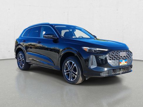 New 2026 Audi Q5 Premium Plus AWD/4WD image 3