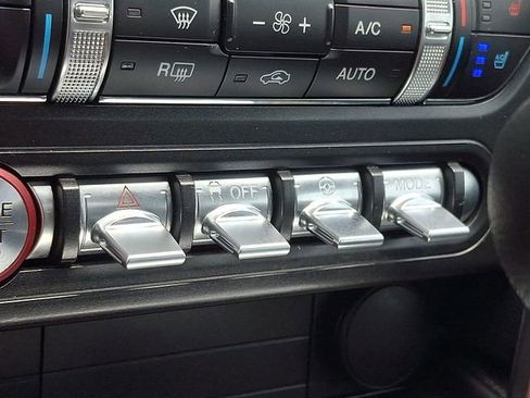 Used 2022 Ford Mustang GT Premium w/ Equipment Group 401A RWD image 25