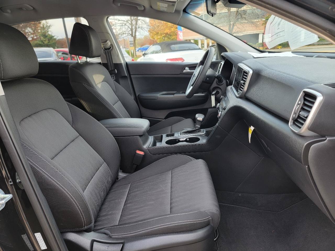 Used 2020 Kia Sportage LX AWD/4WD image 24