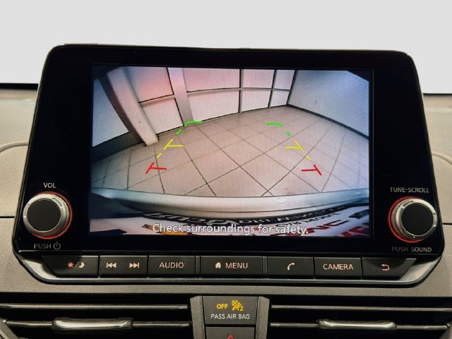 Used 2023 Nissan Altima 2.5 SV FWD image 12