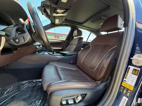 Used 2020 BMW M550i xDrive w/ Dynamic Handling Package AWD/4WD image 20
