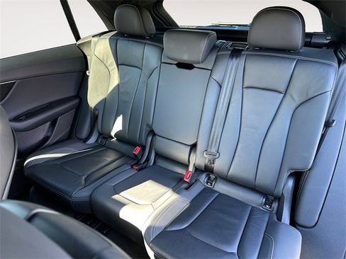 Used 2019 Audi Q8 Premium w/ Convenience Package image 13