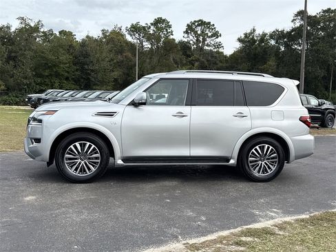 Certified 2022 Nissan Armada SV w/ SV Appearance Package image 10