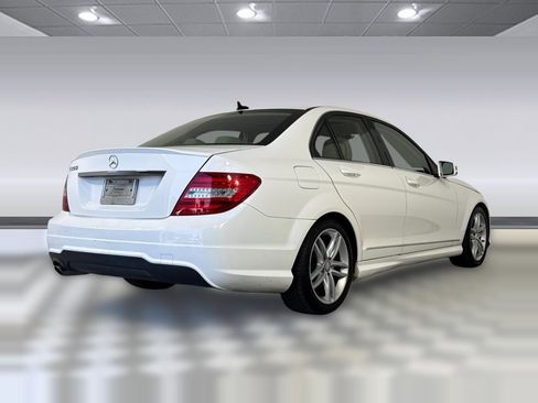 Used 2014 Mercedes-Benz C 250 Sedan image 8