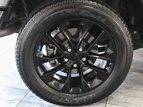 Used 2023 Jeep Wrangler Unlimited Sahara w/ Cold Weather Group image 7