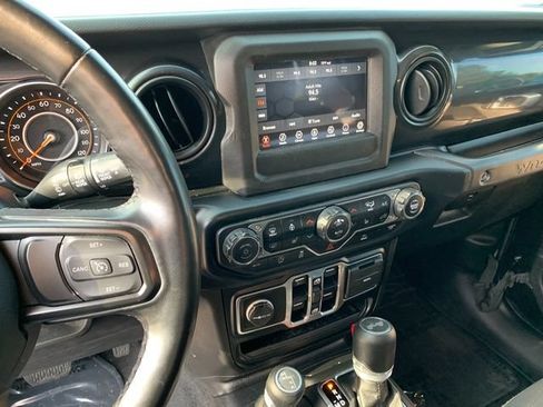 Used 2022 Jeep Wrangler Unlimited Sport AWD/4WD image 23