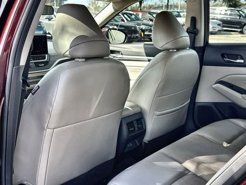 Used 2023 Nissan Altima 2.5 SL image 12