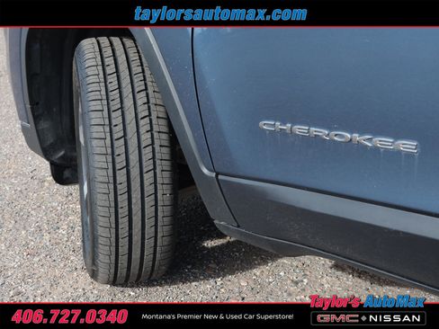 Used 2020 Jeep Cherokee Limited image 35