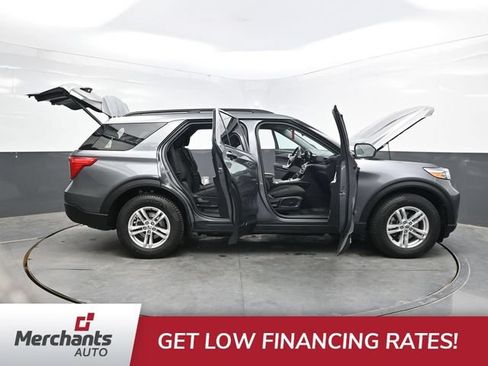 Used 2022 Ford Explorer XLT AWD/4WD image 59
