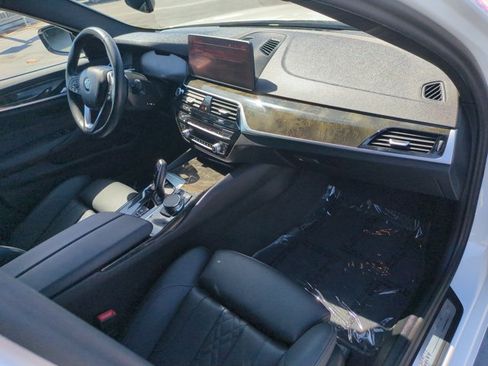 Used 2023 BMW 530i RWD image 23