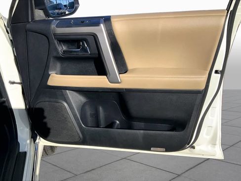 Used 2014 Toyota 4Runner Limited RWD image 22
