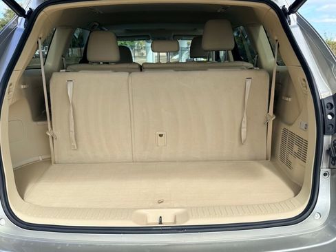 Used 2016 Toyota Highlander XLE image 14