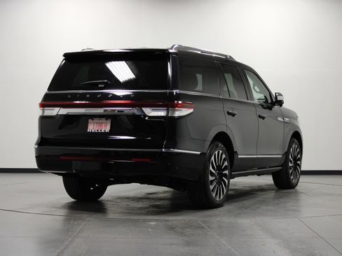 Used 2023 Lincoln Navigator Black Label image 4