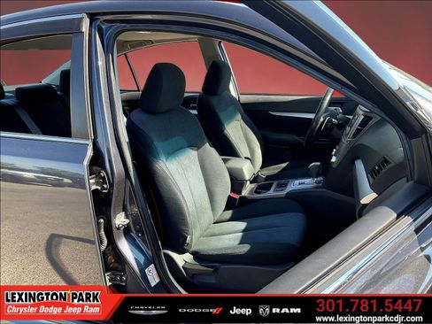 Used 2013 Subaru Legacy 2.5i Premium w/ All-Weather Pkg + Moonroof AWD/4WD image 28