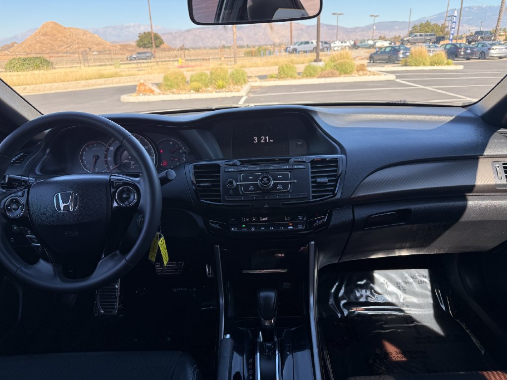 Used 2016 Honda Accord Sport image 13