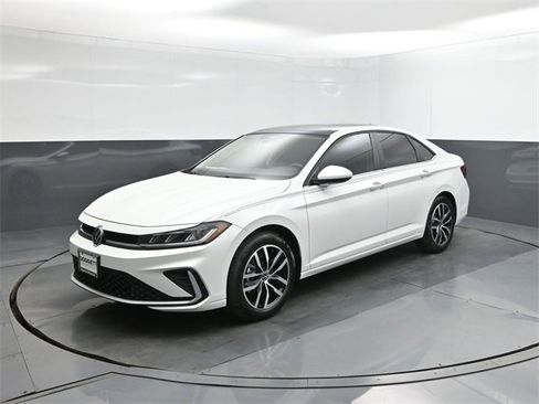 New 2026 Volkswagen Jetta SE image 34