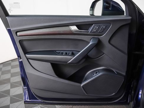 Used 2023 Audi Q5 2.0T Premium w/ Convenience Package image 22