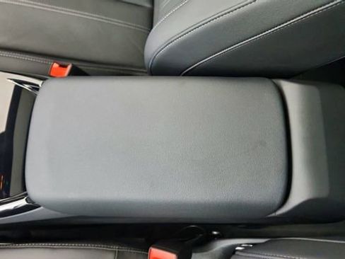 Used 2025 Audi A6 e-tron Premium Plus w/ Premium Plus image 54