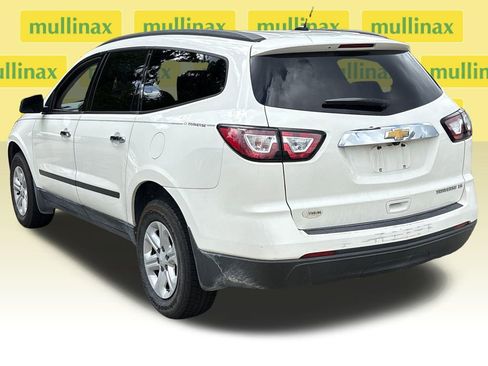 Used 2015 Chevrolet Traverse LS FWD image 9