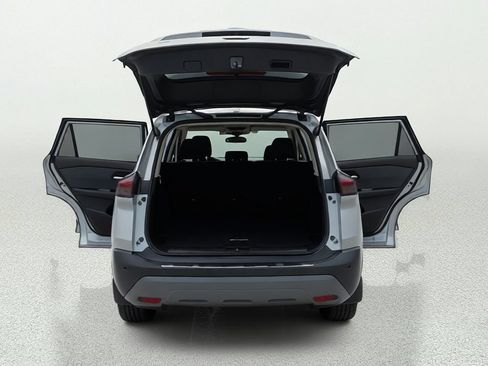Used 2022 Nissan Rogue SV FWD image 14
