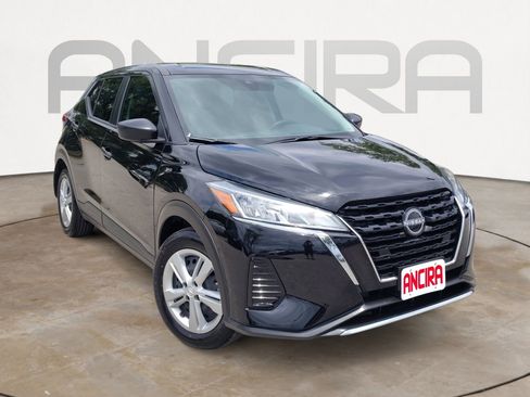 Certified 2025 Nissan Kicks Play S FWD image 7