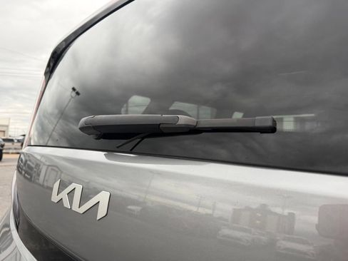 Used 2023 Kia Soul LX w/ LX Technology Package FWD image 14