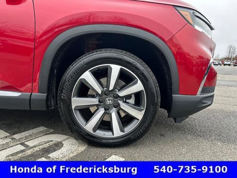 Certified 2025 Honda Pilot Touring image 15